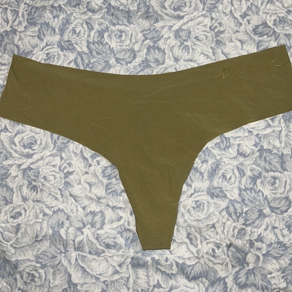 Victoria’s Secret/PINK Panties Bundle (6) - Picture 6 of 7